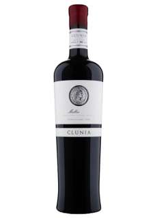 Red wine Clunia Malbec