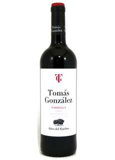 Red wine Tomás González